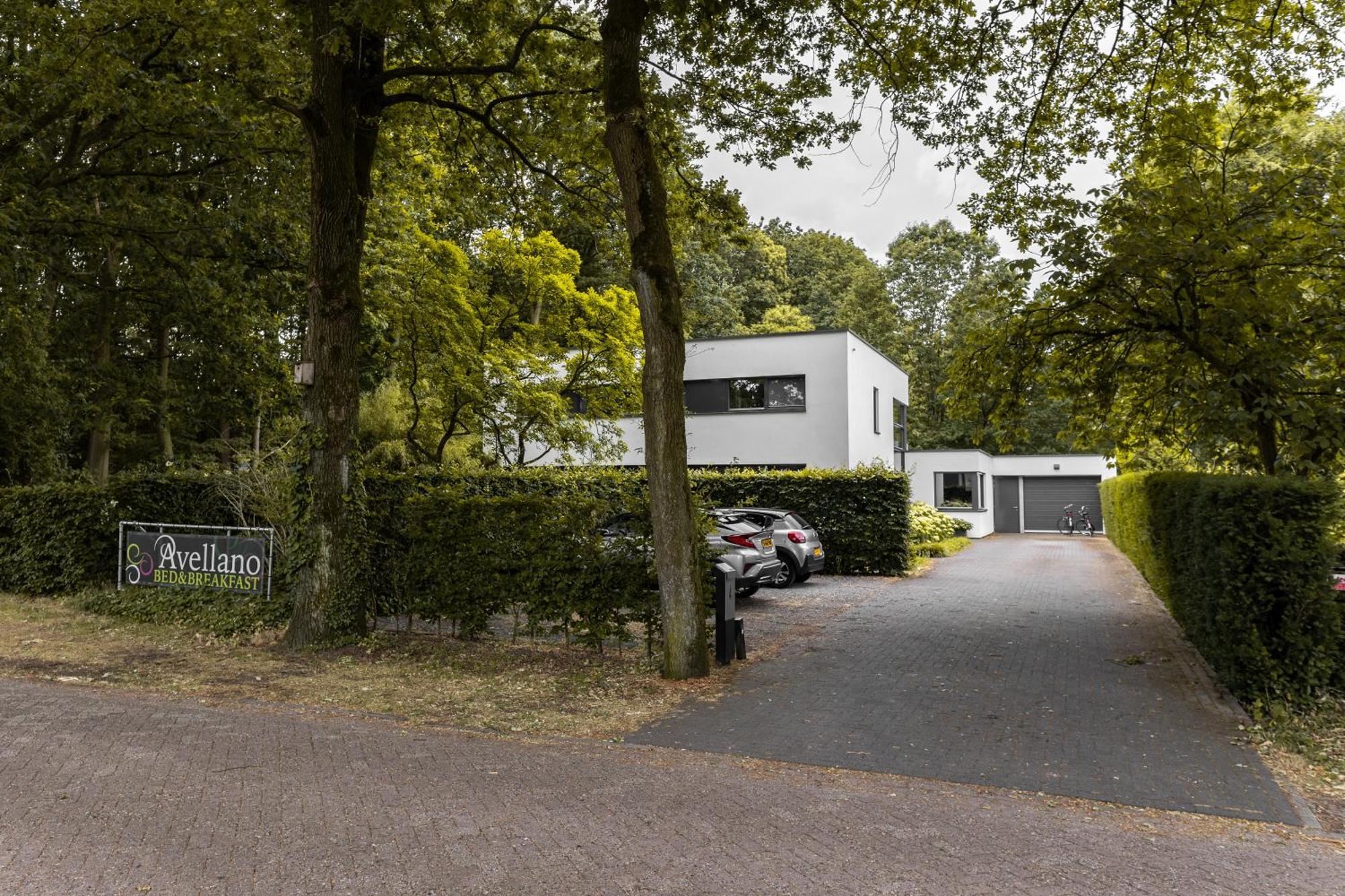 Avellano Acomodação com café da manhã Helmond Exterior foto